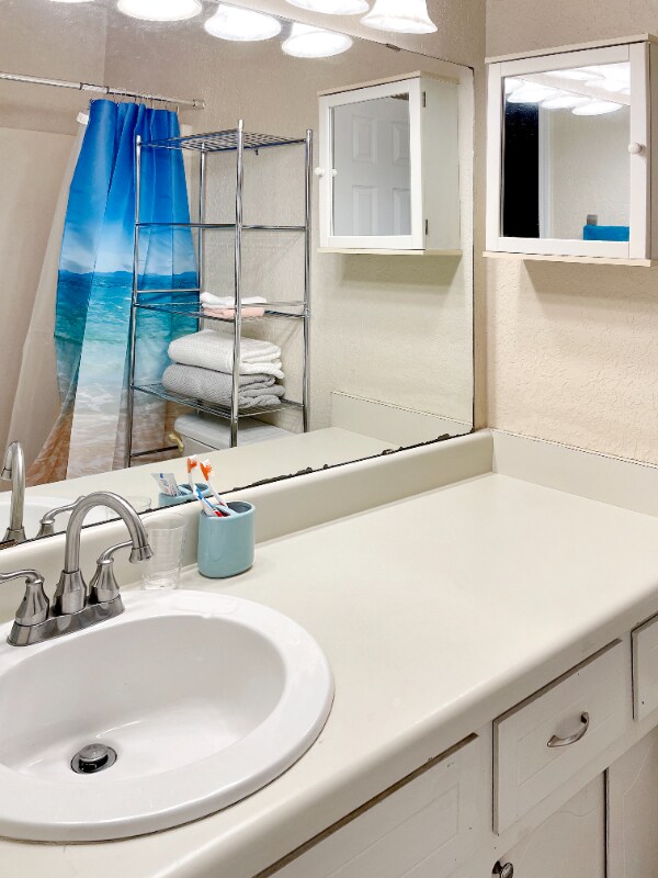 Building Photo - 10785 Silver Creek Dr