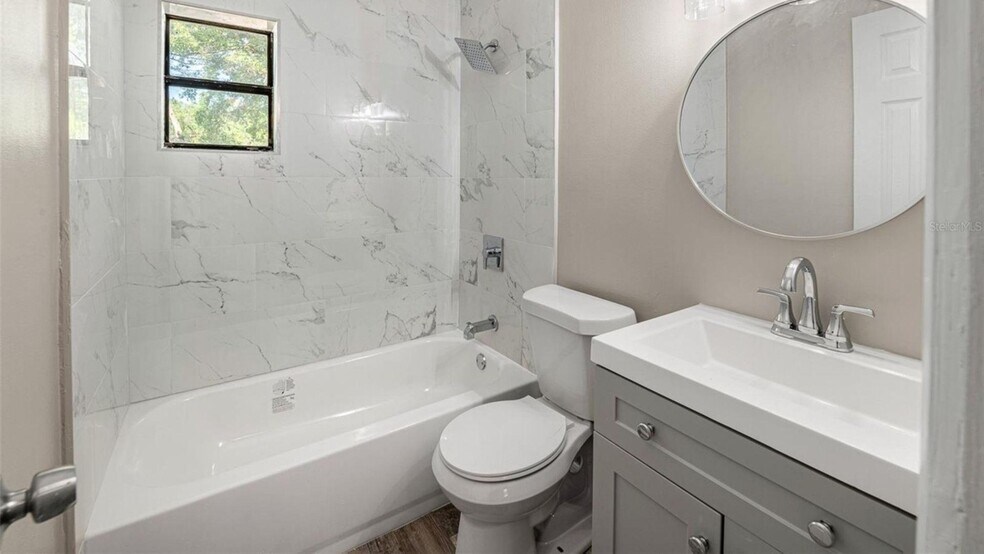 Building Photo - 5207 Montague Pl