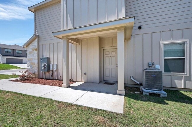 Building Photo - 1202 Garland Rd