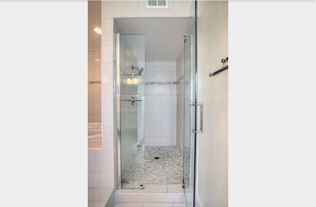 shower master - 4257 Laurel Canyon Blvd