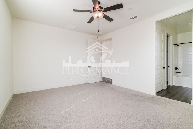 Building Photo - Stunning 4 Bed/3 Bath SW Bakersfield Home w/ Paid Solar and $0 Deposit Option