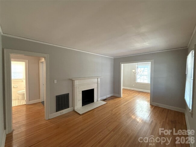 Building Photo - 1408 Ivey Dr