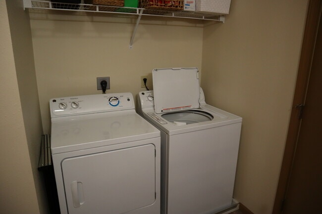 Washer and Dryer - 168 N Tratt St