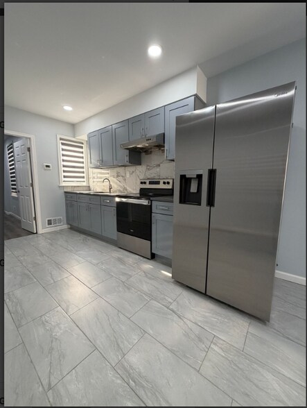 Building Photo - 32 S 53rd St