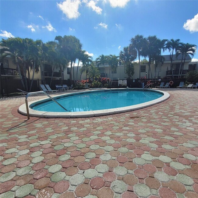 Building Photo - 8301 SW 142nd Ave