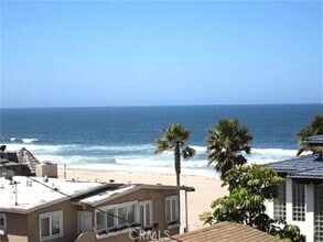 Building Photo - 4008 Ocean Dr