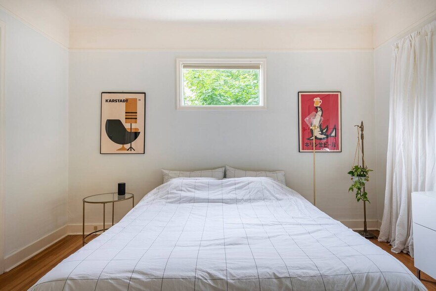 Building Photo - 1320 SE 28th Ave