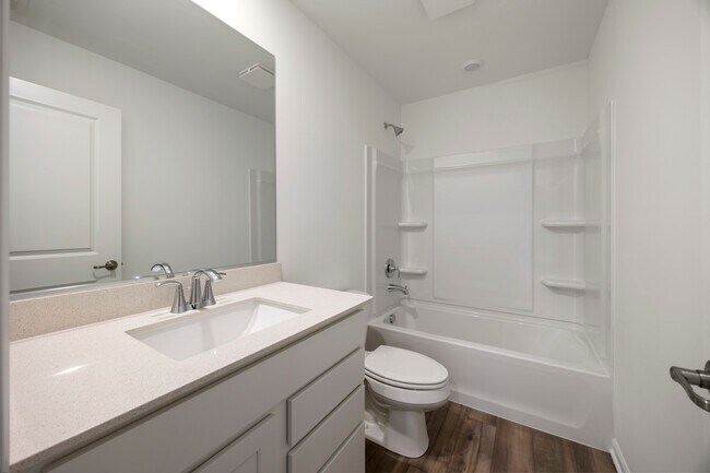 Building Photo - 668 Cassia Ct