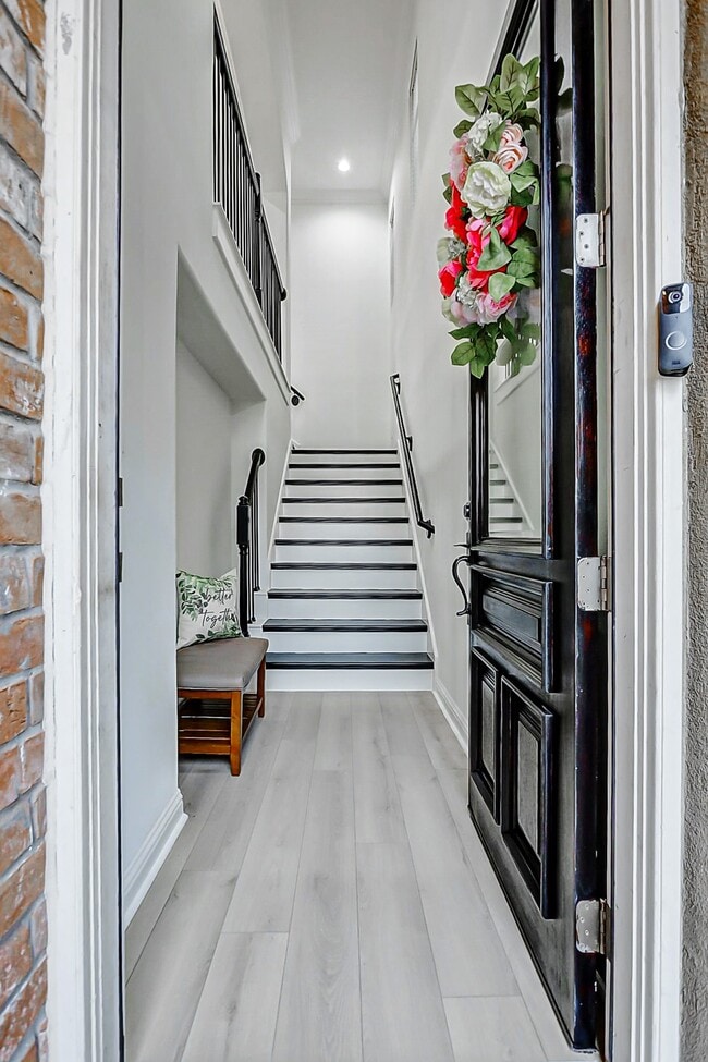 Building Photo - 5 Versante Ct