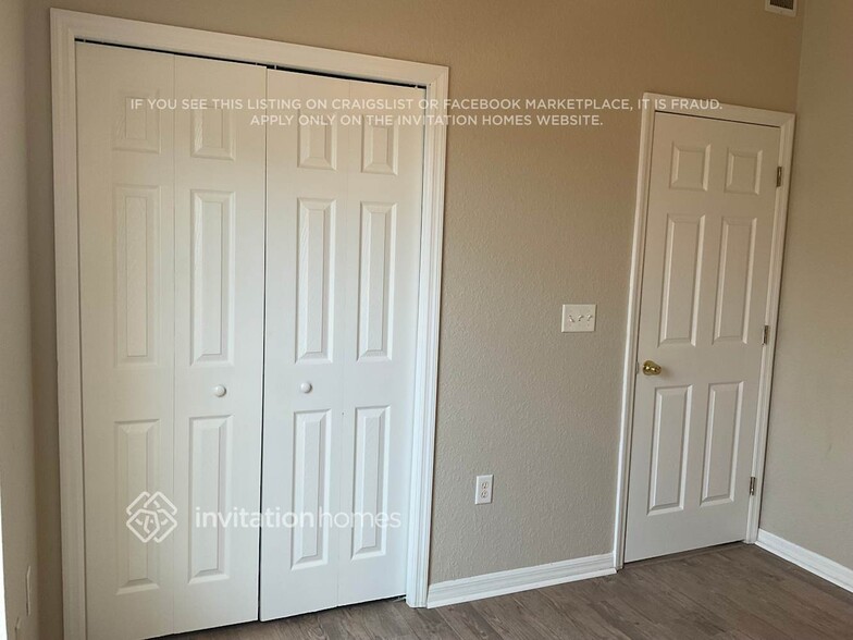 Building Photo - 5237 Snowy Heron Dr