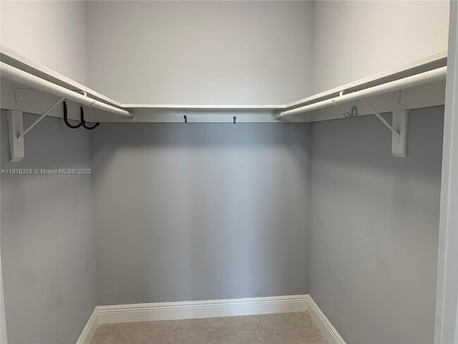 Building Photo - 1455 N Treasure Dr