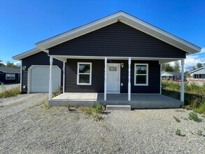 Building Photo - 4733-4739 W Adirondack Circle