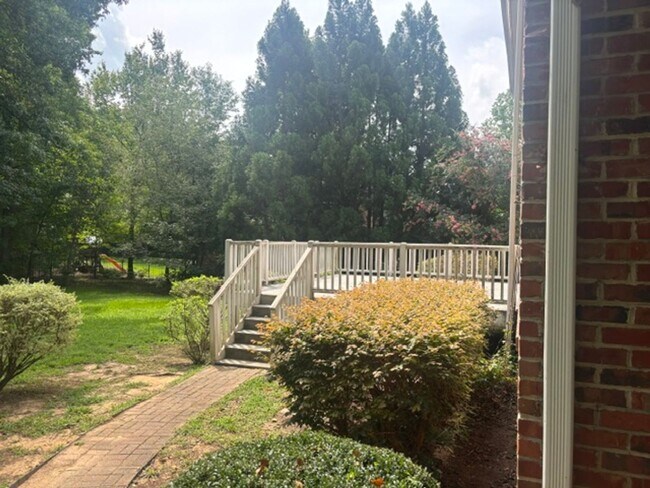 Building Photo - 43 Crooked Creek Ln