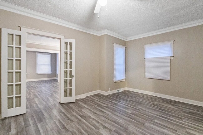 Building Photo - Charming 3-Bedroom Home | 1 Bath | In-Unit Laundry | Updated Kitchen – $2,000/month