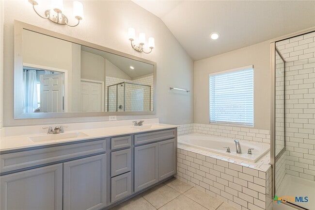 Building Photo - 2745 Ridge Forest Dr