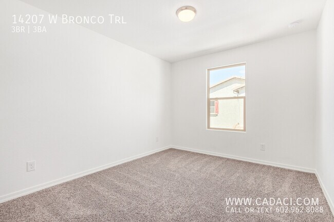 Building Photo - 14207 W Bronco Trl