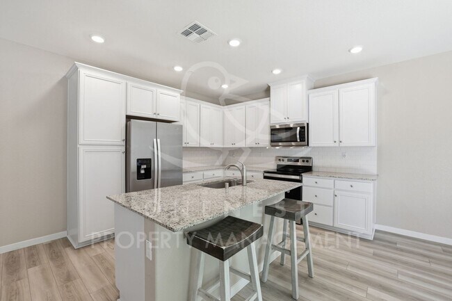 Building Photo - Practically Brand new | 3 bedroom 2.5 bathroom + loft