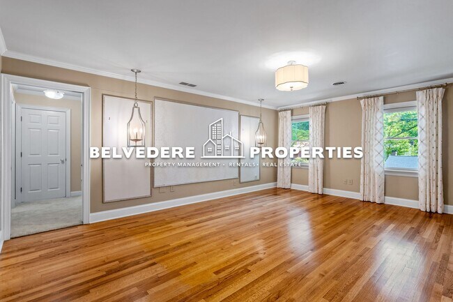 Building Photo - 4 bed in Hamilton Lakes