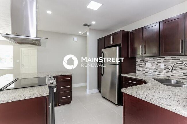 Building Photo - 3 Bedroom Pet-Friendly Home in JACKSONVILLE, FL with Main Street Renewal