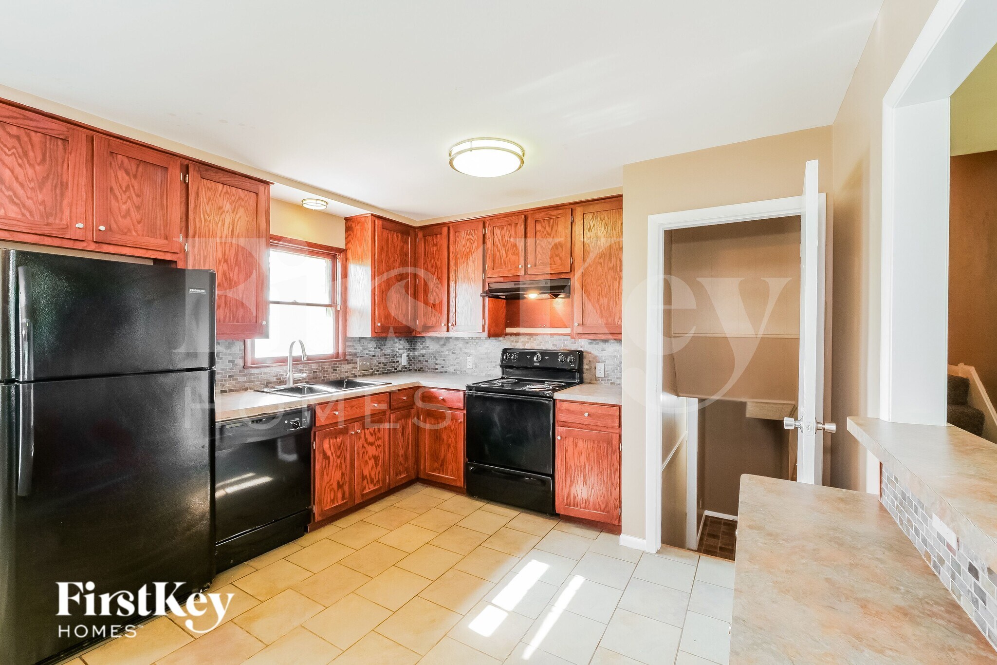 Building Photo - 4837 Overton Ave