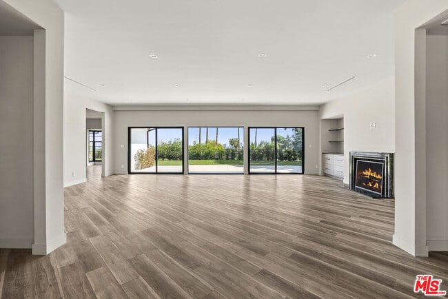 Building Photo - 10122 Sunbrook Dr