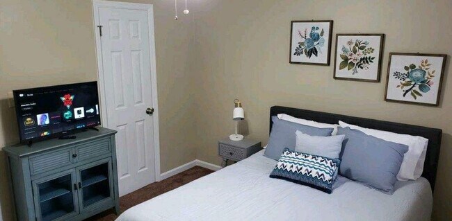 Building Photo - 426 Brucken Strasse Rd