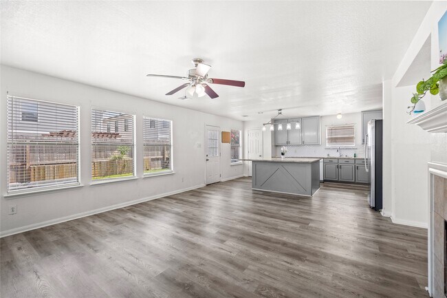 Building Photo - 322 Remington Harbor Ct