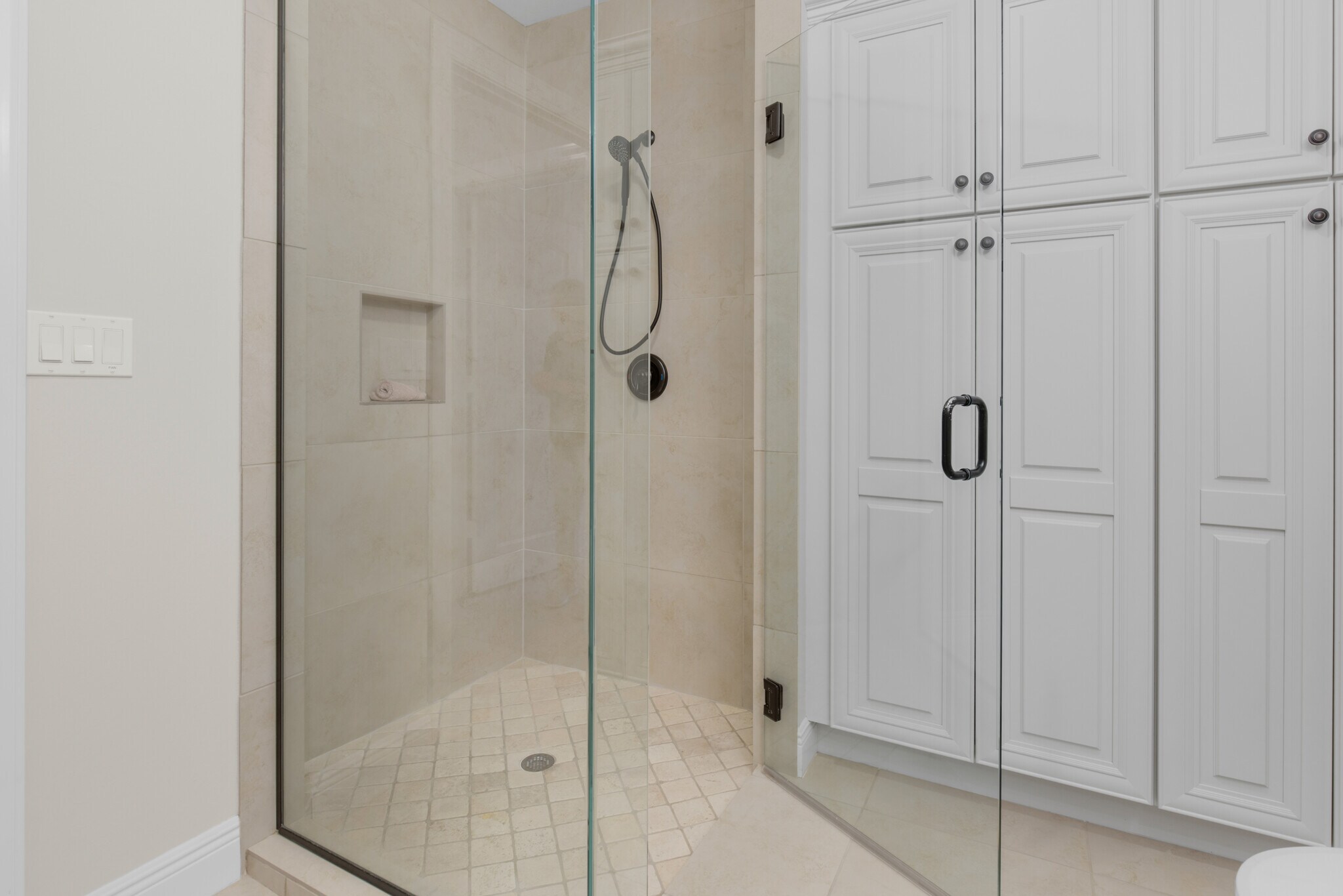 Building Photo - 4412 Vanda Dr