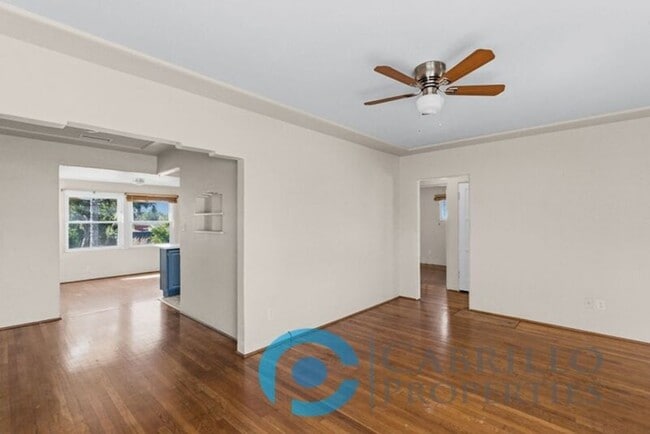 Building Photo - 5425 Adams Ave