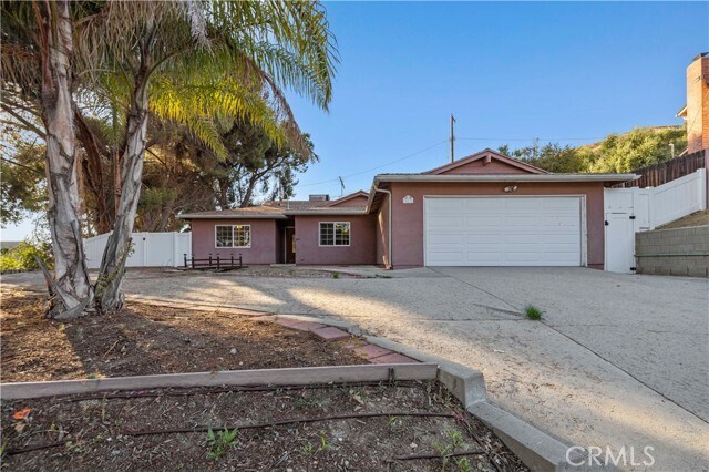 Building Photo - 10685 Ledeen Dr