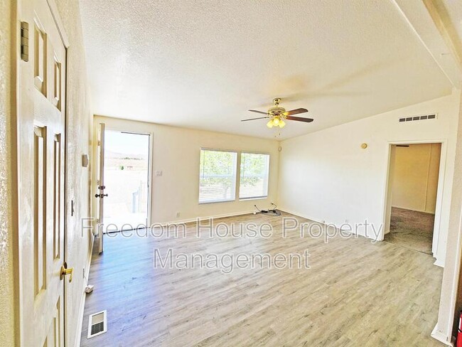 Building Photo - 1781 Baradonna Rd