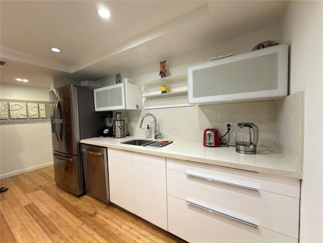 Building Photo - 1001 Three Islands Boulevard