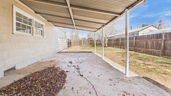 Building Photo - 2430 31st St