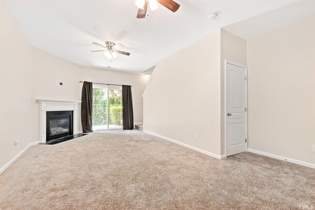 Building Photo - 666 Cupola Dr
