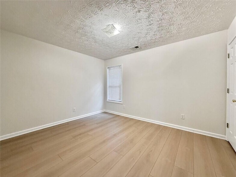 Building Photo - 1070 Rafington Dr