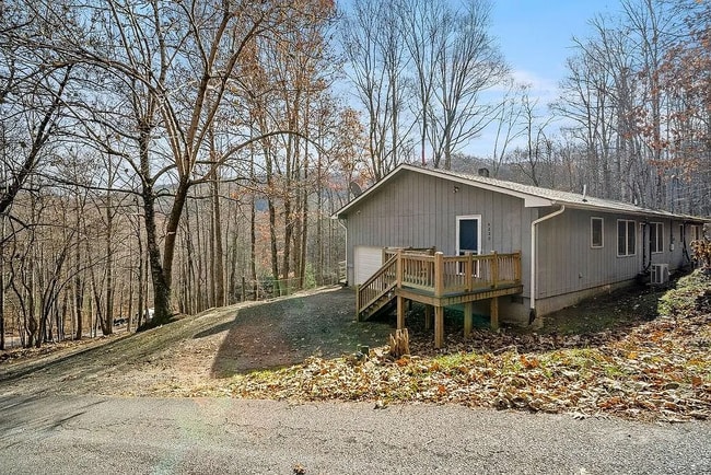 Building Photo - 4220 Tilley Creek Rd