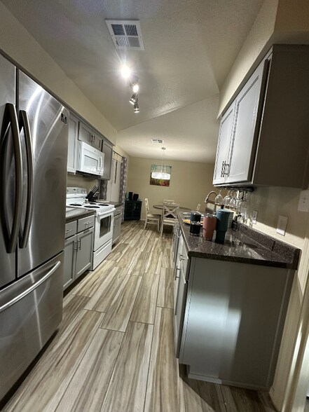 Building Photo - 3764 S Susannah Dr