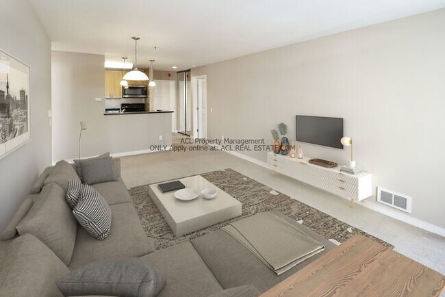 Building Photo - Perectly Located, **PET FRIENDLY** Spacious, 2bed/ 2bath, Emeryville Condo For Rent