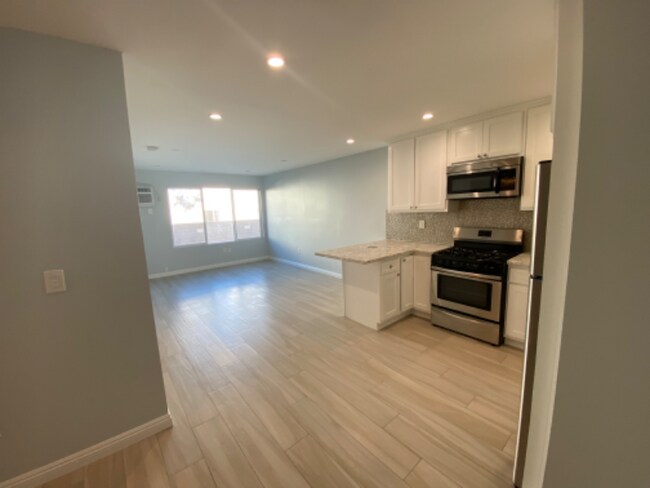 Building Photo - 4660 Kester Ave