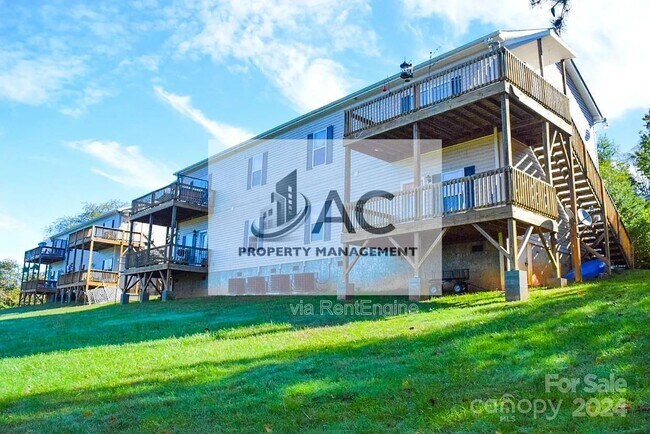 Building Photo - 52 Smith Lake Rd