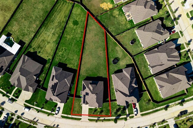 Building Photo - 23563 Red Juniper Ln