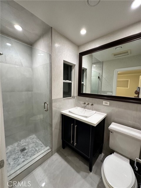 Building Photo - 323 S Astell Ave