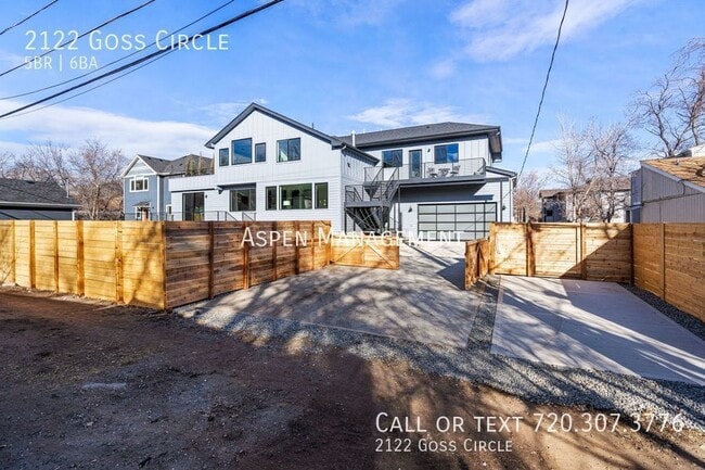 Building Photo - 2122 Goss Cir W
