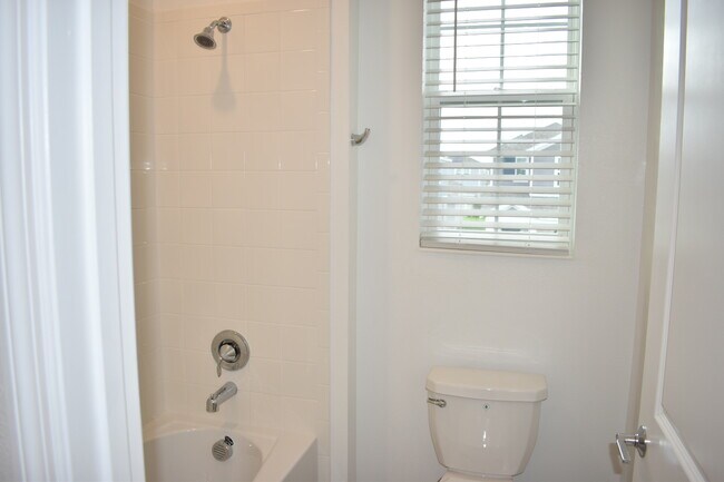 Building Photo - 1433 Waverunner Ln