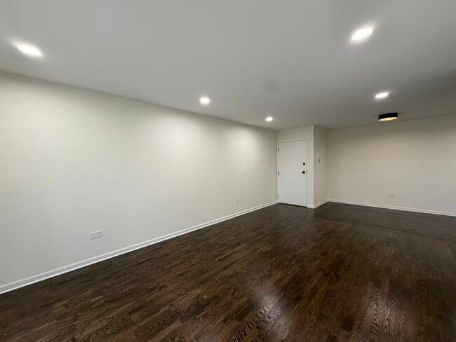 Building Photo - 716 Prescott Dr