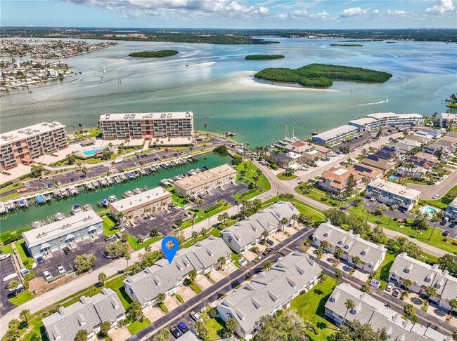 Building Photo - 134 Sun Isle Cir