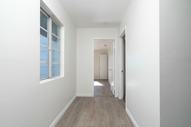 Building Photo - Costa Mesa Townhome | 2BR, 2.5BA | Minutes...