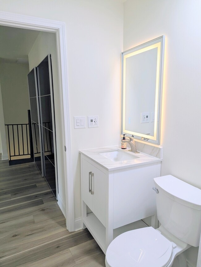 Building Photo - 32 Montego Colony