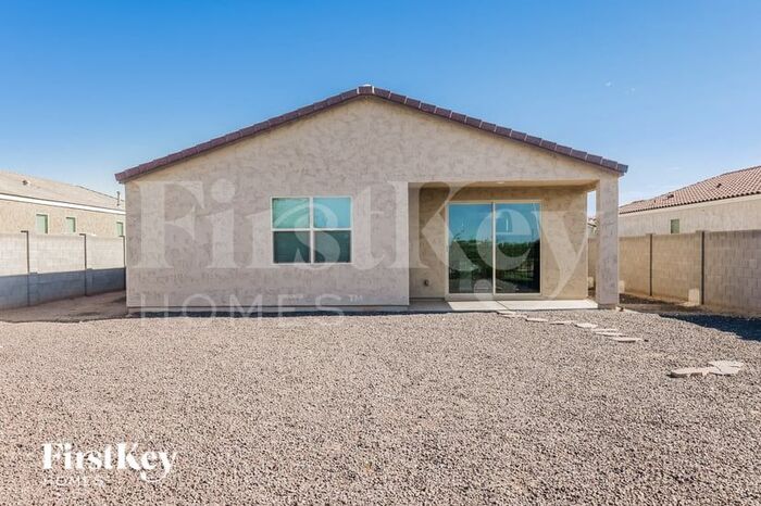 Building Photo - 18429 Puget Ave