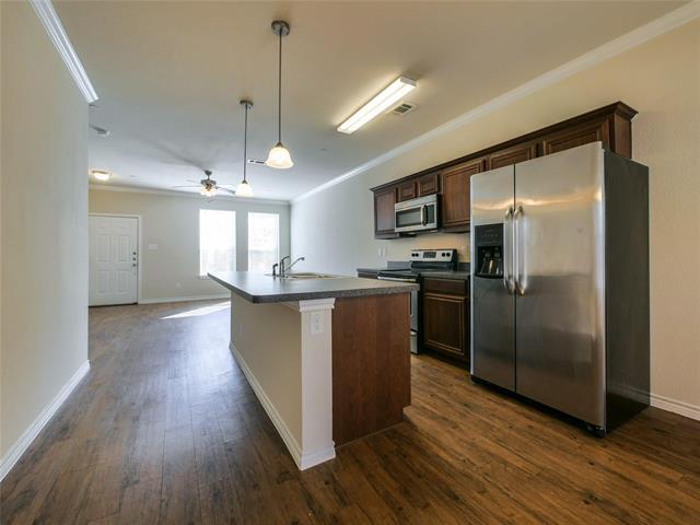 Building Photo - 5417 Dolores Pl
